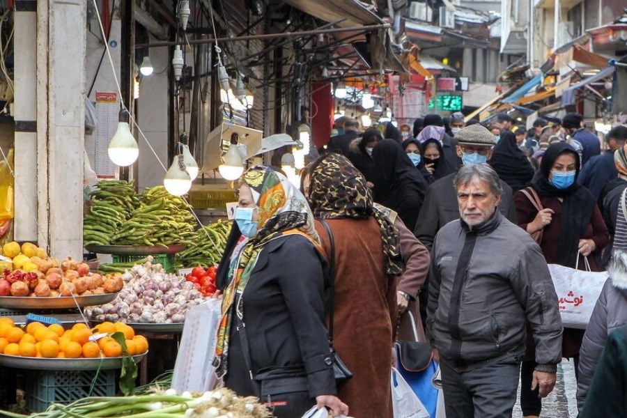 تصویر نظارت بر کالاهای بازار شب عید بیشتر می‌شود