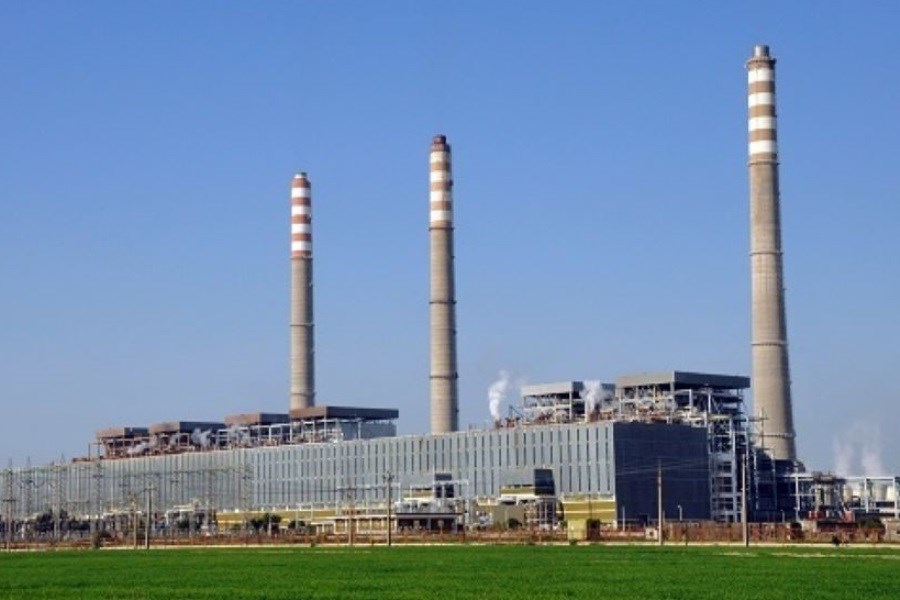 تصویر بیش از ۸ میلیون مگاوات ساعت انرژی برق در نیروگاه رامین اهواز تولید می شود