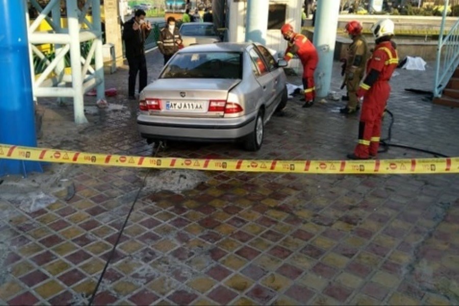 تصویر تصادف مرگبار در خیابان خاوران تهران&#47; کشته شدن ۲ عابر پیاده