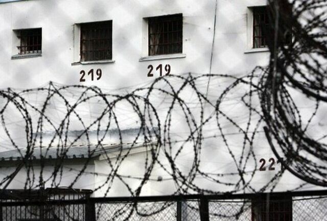 تصویر بیش از نیمی از زندانیان و پرسنل یک زندان کرونا گرفتند