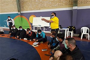 کلاس دانش افزایی مربیان کشتی استان لرستان برگزار شد
