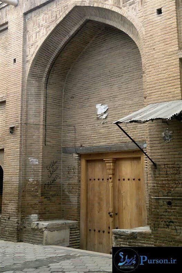 بزرگ ترین مسجد تاریخی غرب ایران  یادگار کریم خان زند