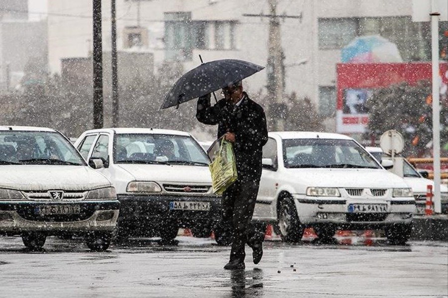 تصویر بیشترین بارش باران در شهرهای سقز و بانه&#47; خطر آبگرفتگی معابر و میادین شهری در کردستان