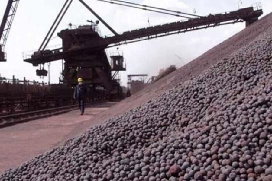 تصویر افزایش ۱۳۰ درصدی تولید گندله در کارخانه فولاد سنگان