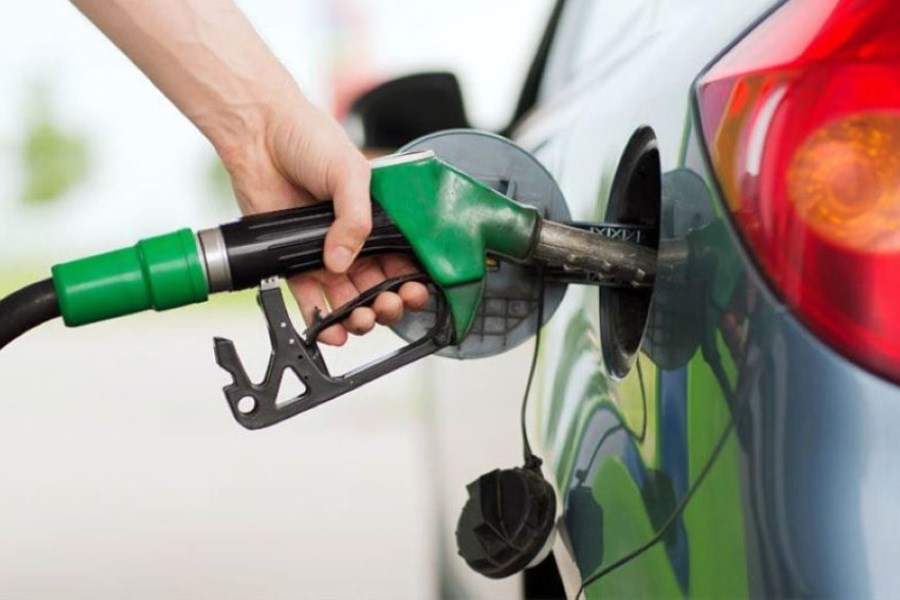 تصویر ۴۷ میلیون لیتر  بنزین در خراسان رضوی در نوروز مصرف شد