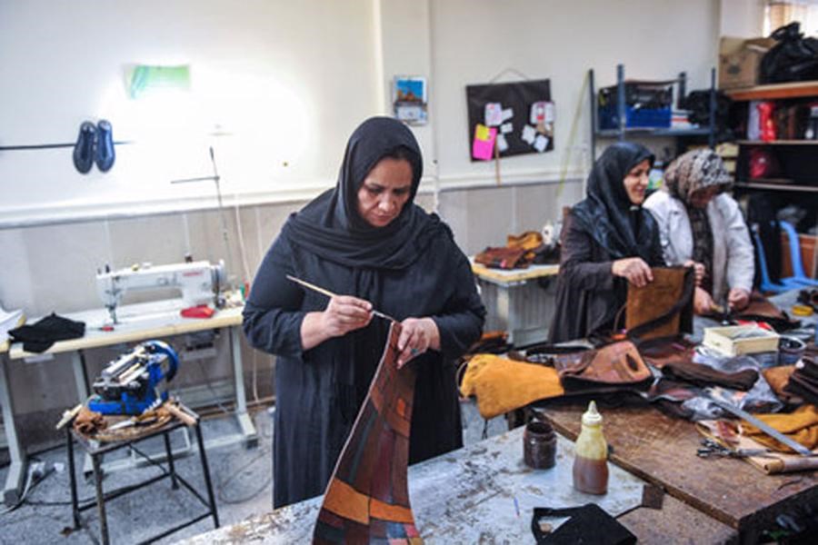 فعالیت بیش از ۱۰۰۰ زن روستایی در صندوق های خرد