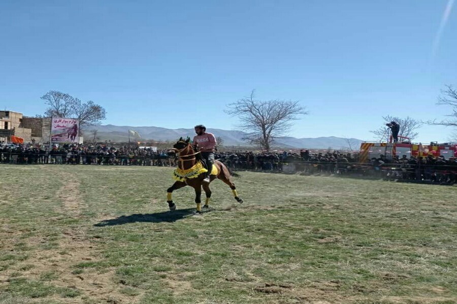 برگزاری چهارمین دوره همایش اسب سواری شهرستان خنداب