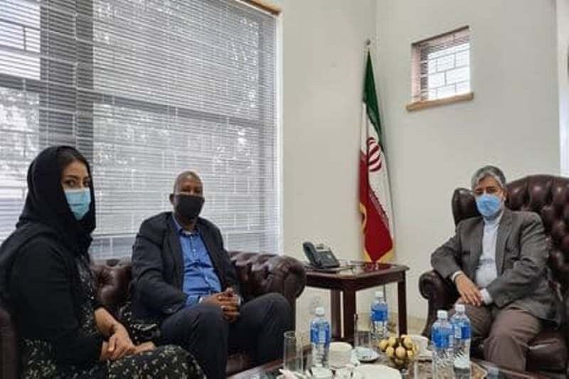 تصویر دیدار سفیر ایران در آفریقای جنوبی با &quot;نوه نلسون ماندلا&quot;