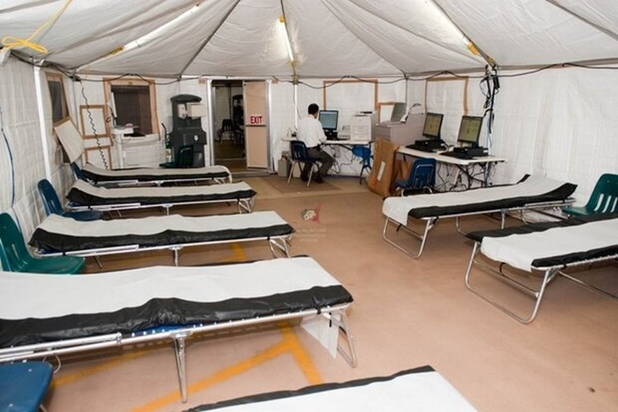راه اندازی بیمارستان صحرایی در مجاورت یکی از بیمارستان‌ها