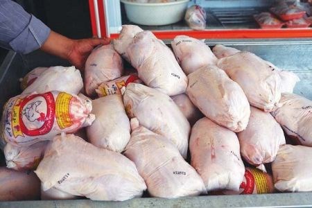 تصویر کاهش سطح تقاضای مرغ در انزلی در پی افزایش قیمت&#47; هر کیلو ۲۴ هزار و ۹۰۰ تومان