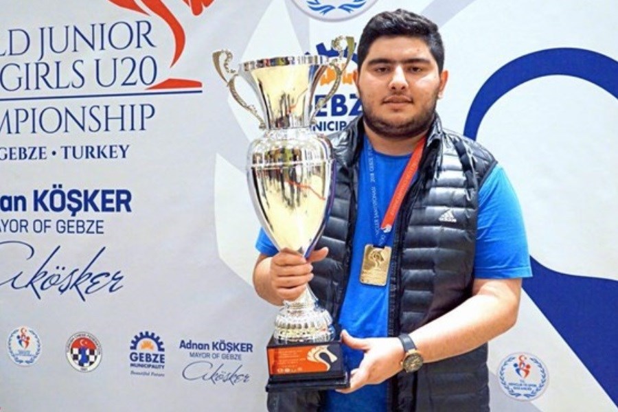 نابغه شطرنج ایران بدون شکست قهرمان شد