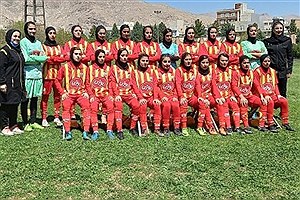 زمین گیر شدن زنان فوتبالیست استان در تبریز