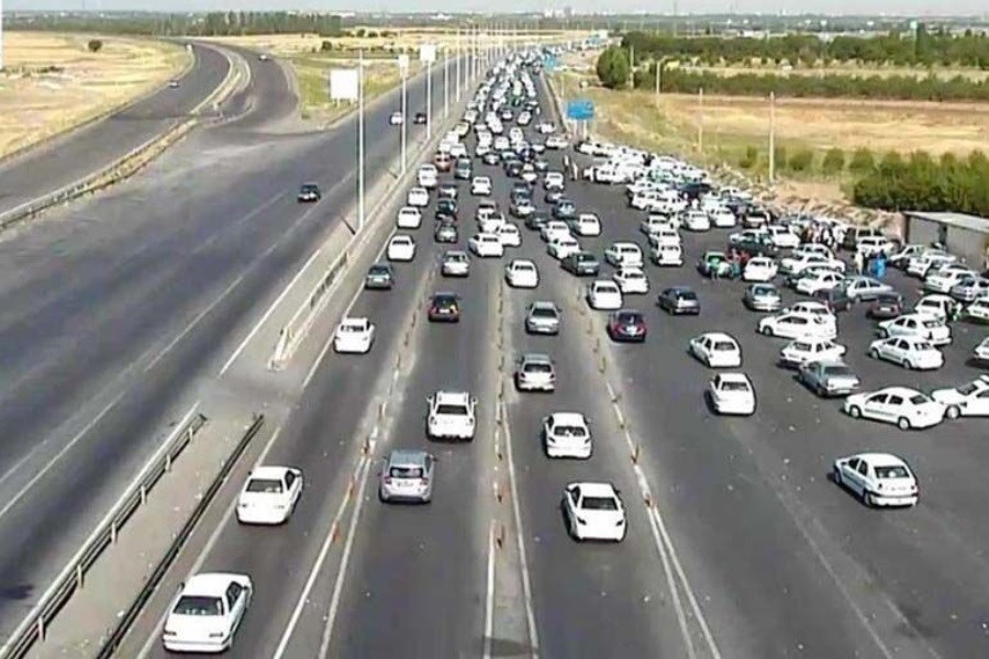 تصویر ترافیک سنگین در مسیرهای ورودی تهران