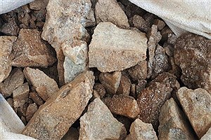 کشف بیش از ۷ تن سنگ معدن از منزل مسکونی در خراسان شمالی