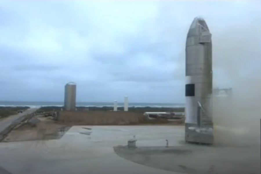 تصویر راکت متعلق به ایلان ماسک با موفقیت به زمین نشست