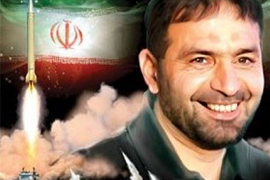 تصویر نوشته روی مزار شهید تهرانی مقدم به چه معناست؟