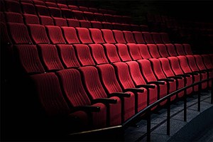 آیا سالن‌های تئاتر بازگشایی می‌شوند؟