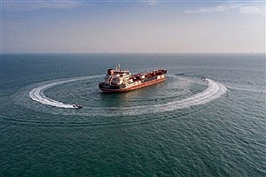 توقف شناور حامل سوخت قاچاق در خلیج‌ فارس
