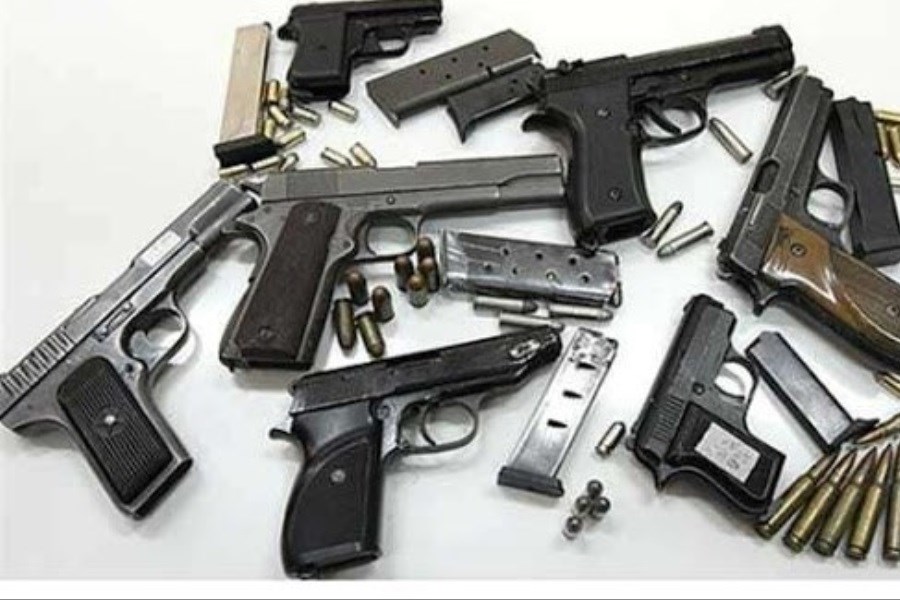 تصویر بازداشت ۱۸ فروشنده اسلحه و مهمات در پایتخت