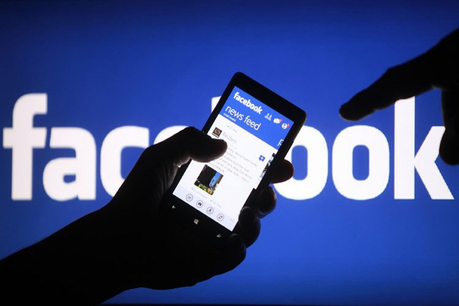 تصویر رگولاتور انگلیس نگران ضربه فیس بوک به رقابت است