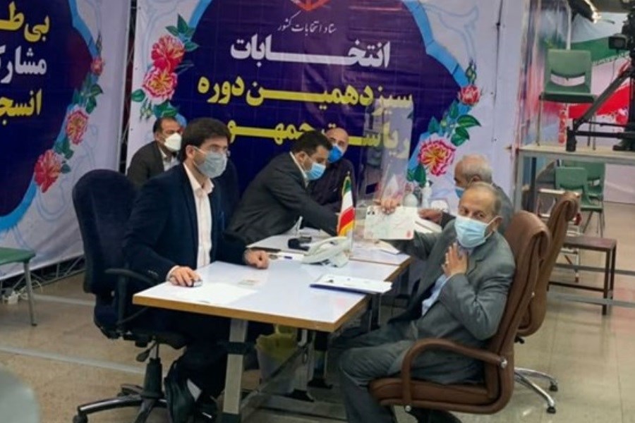 تصویر سردار علیرضا افشار در سیزدهمین دوره انتخابات ریاست جمهوری ثبت نام کرد