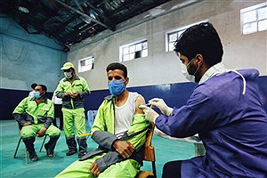 آغاز واکسیناسیون 400 نفر از پاکبانان بوشهری