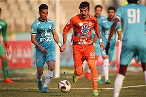 تقابل نارنجی پوشان با تراکتور