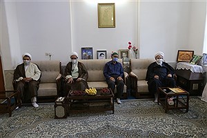 دیدار امام جمعه یزد با خانواده های شهدا و ایثارگران فتح خرمشهر