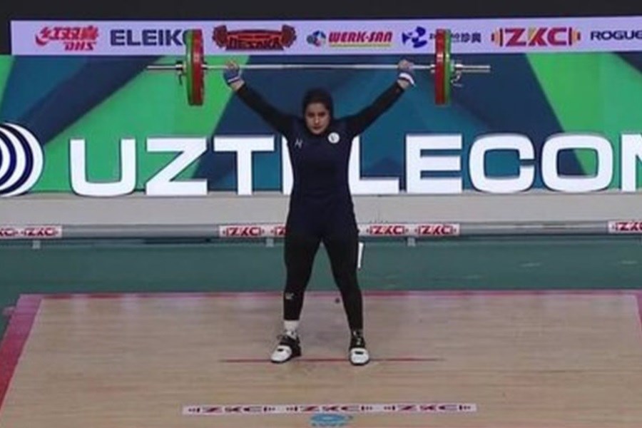 یکتا جمالی اولین مدال تاریخ وزنه‌برداری بانوان کشورمان را کسب کرد