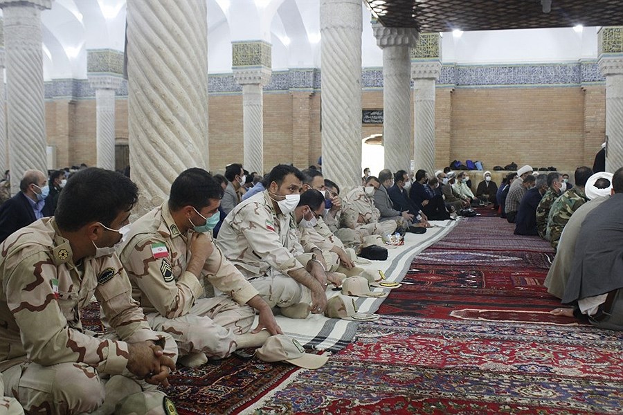 مراسم گرامیداشت سالگرد ارتحال امام خمینی (ره) در مسجد جامع سنندج