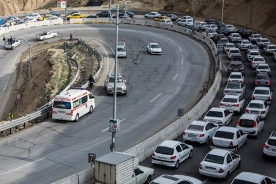 تصویر ترافیک سنگین در محور‌های هراز و فیروزکوه‌