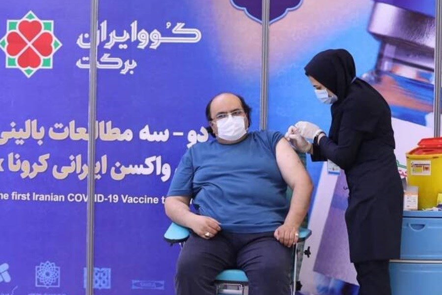 تصویر شاعر انقلابی هم واکسن ایرانی زد