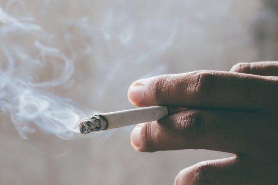 تصویر دود تنباکو باعث بروز سرطان مثانه می‌شود