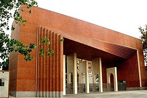 ورودی‌های جدید دانشگاه شریف مهر به دانشگاه نمی‌روند