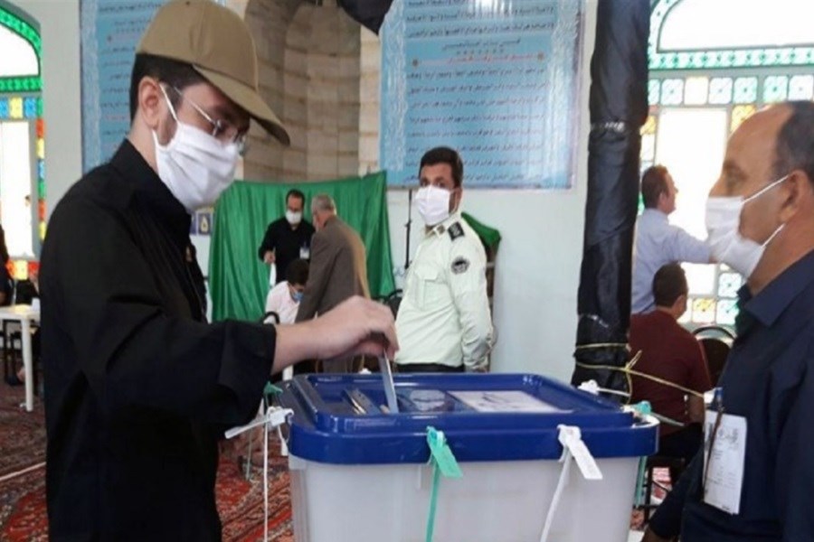 رای‌گیری در روز انتخابات تحت نظارت اکیپ‌های بهداشتی است
