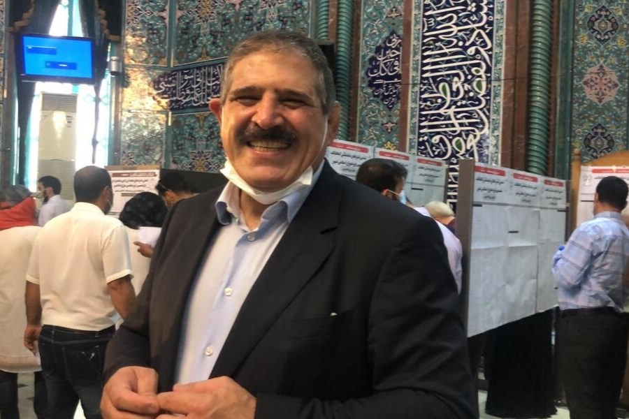 قهرمان پیشین المپیک ایران رای خود را به صندوق انداخت