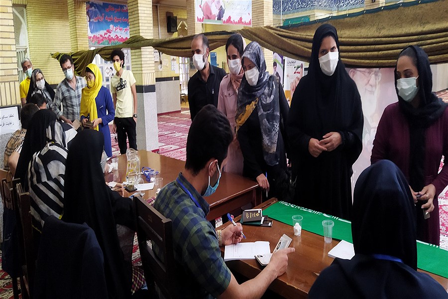 حضور پرشور مردم استان مرکزی  پای صندوق رای 28خرداد