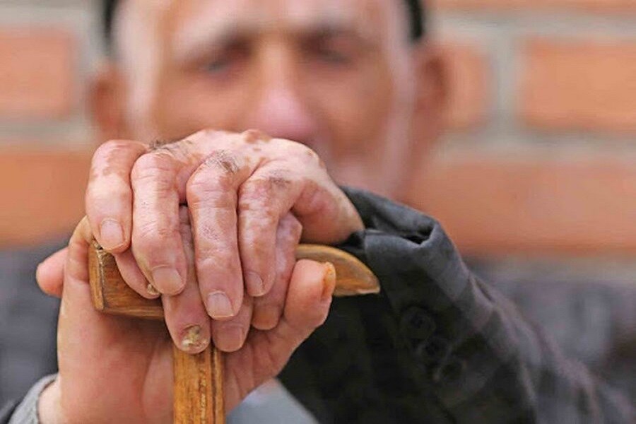 بررسی راهکارهای اجرایی شدن سند ملی سالمندان در فراکسیون سالمندان