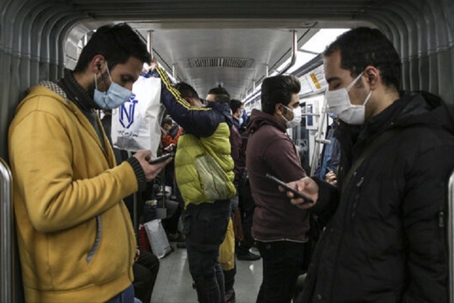 تصویر با درخواست تسریع در اجرای واکسیناسیون پرسنل مترو موافقت شد