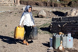 مردم ارمغانخانه به شرکت آب و فاضلاب زنجان اعتراض کردند