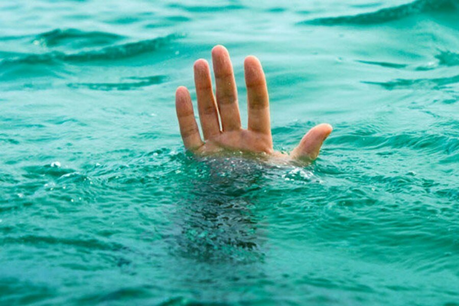تصویر غرق شدن جوانی در سد تبارک قوچان