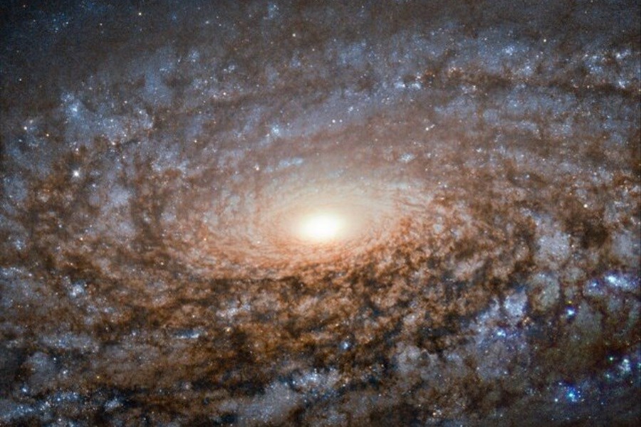 تصویر ثبت تصویری از یک کهکشان کُرکی