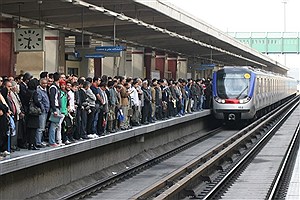 ازدحام مسافران در مترو