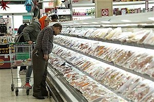 قیمت‌گذاری دستوری مرغ به کاهش تولید منجر می‌شود