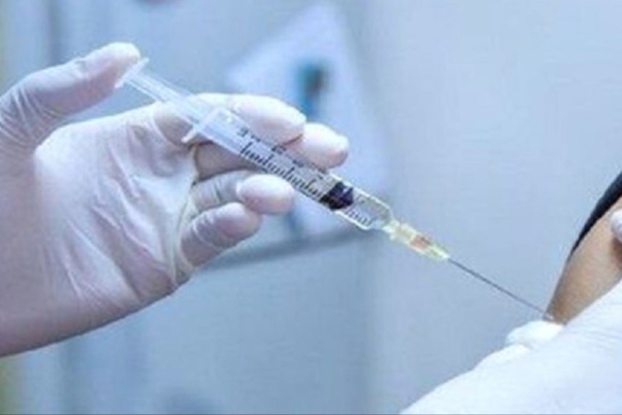 تصویر واکسیناسیون گروه‌های شغلی حساس از مرداد ماه