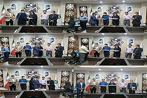 تجلیل از اعضای شورای اسلامی دوره پنجم شهر مهریز