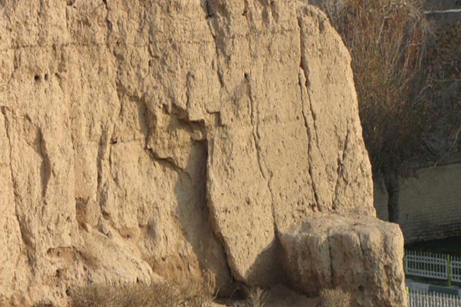 تصویر سامان‌دهی و حفاظت تپه باستانی چشمه‌علی شهرری