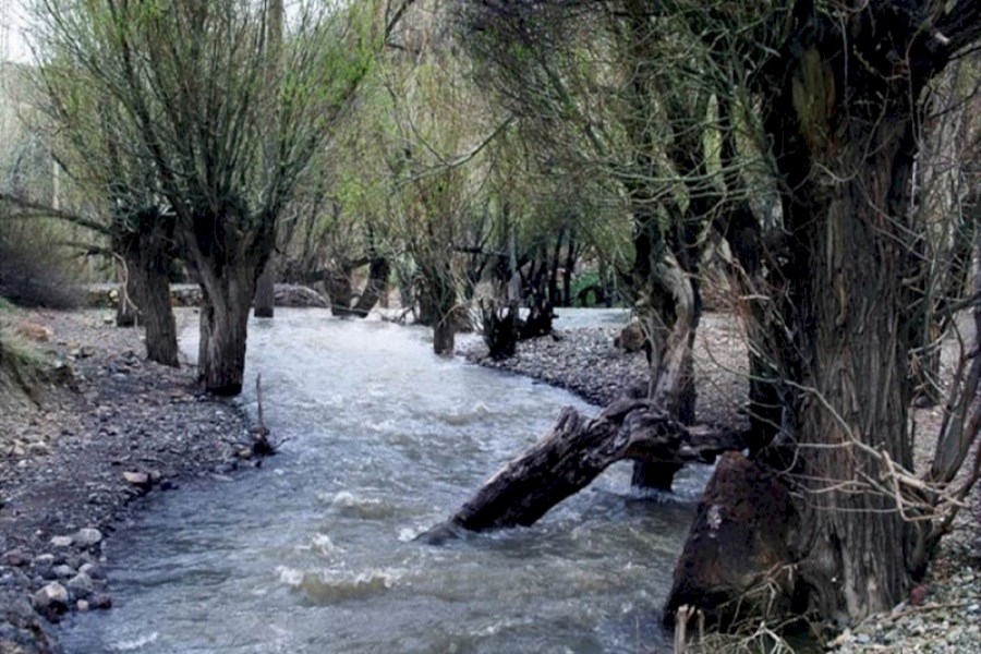 طرح پاکسازی حاشیه رودخانه تیزآب دماوند اجرا می‌شود