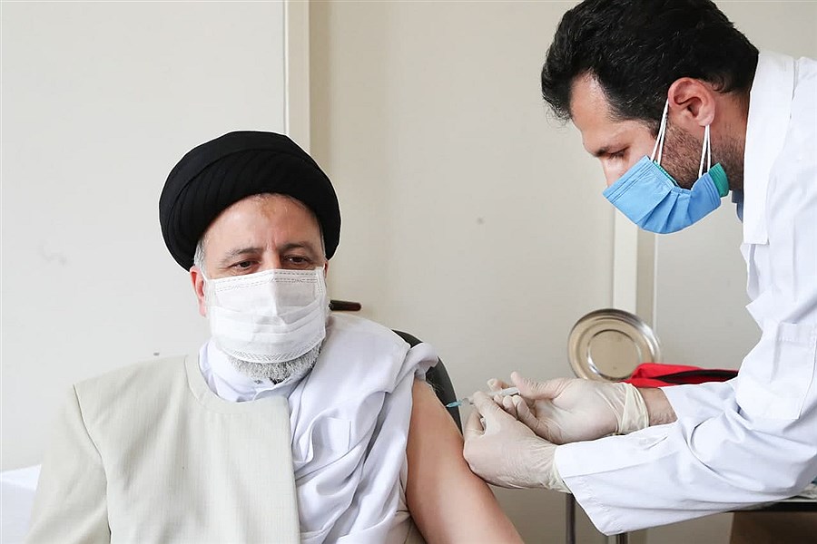 تصویر رئیسی واکسن ایرانی کرونا زد