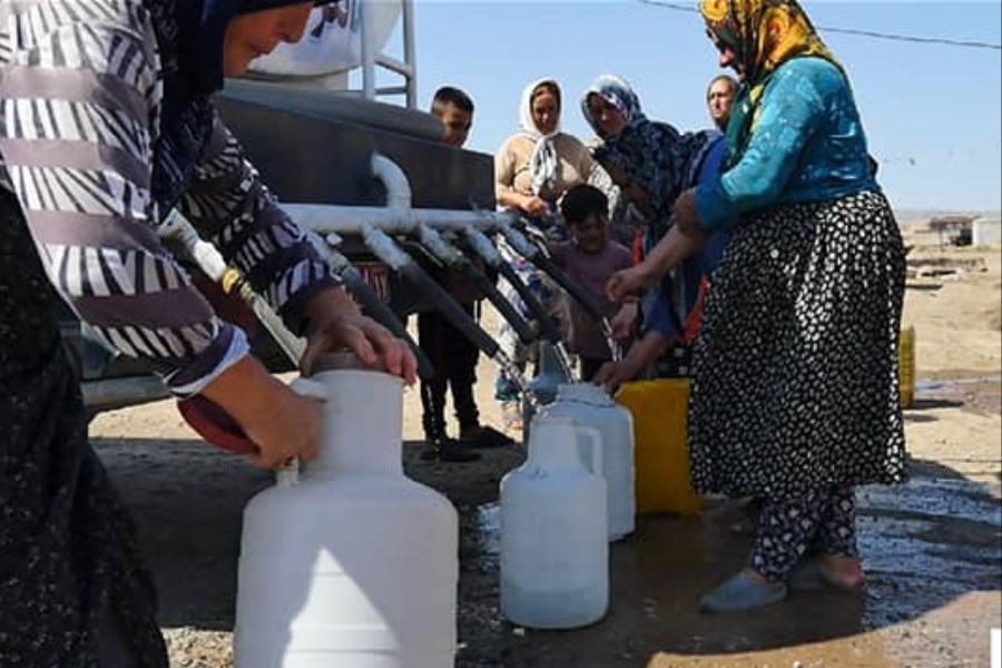 توزیع  360 هزار لیتر آب شرب در روستاهای شهرستان خوی از طریق آبرسانی سیار